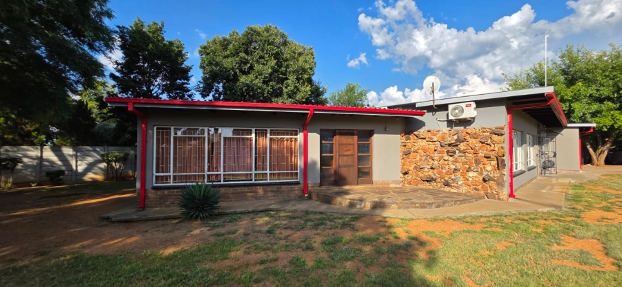 3 Bedroom Property for Sale in Declercqville North West